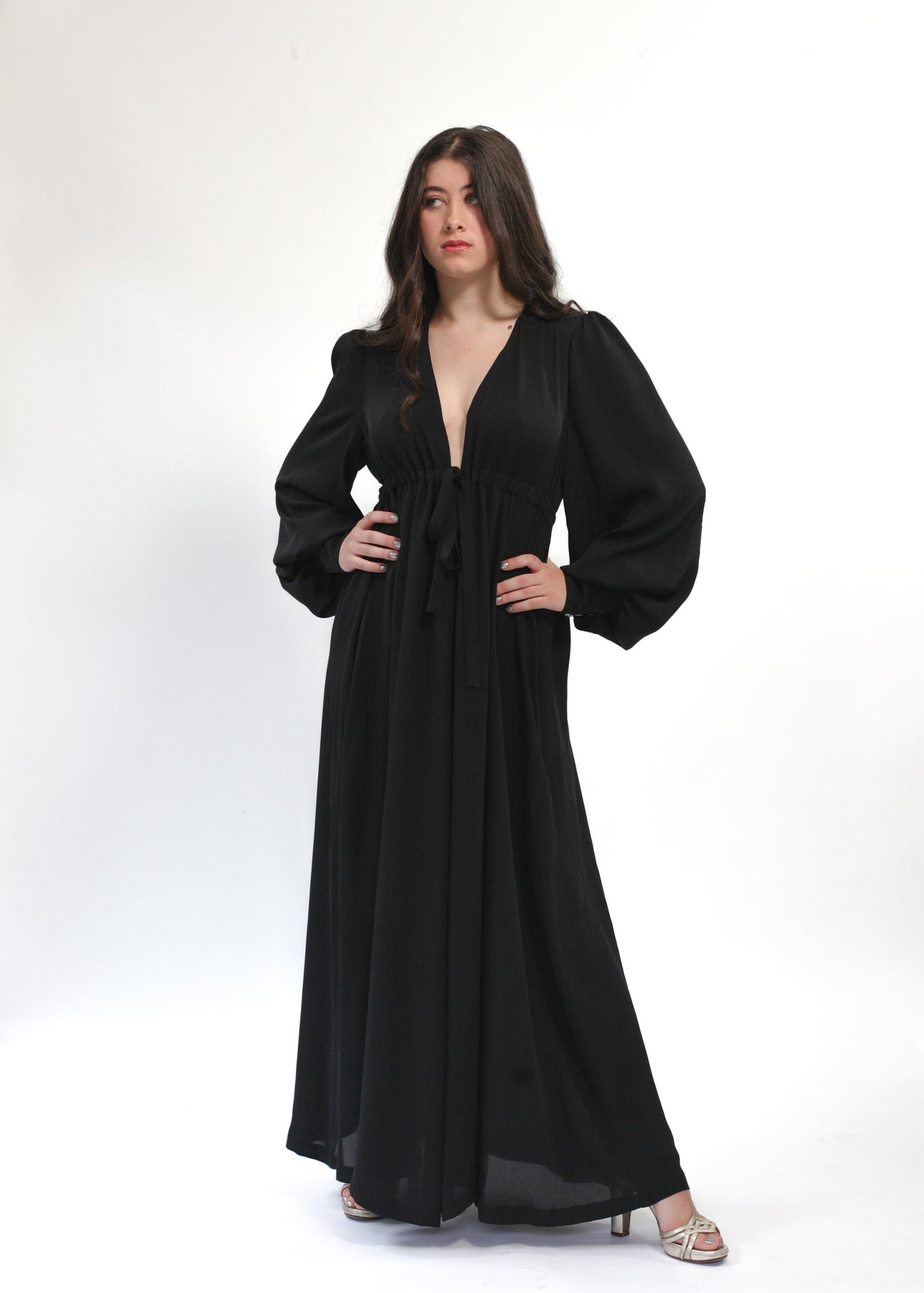 Percy Black Silky Satin Maxi Dress – One Size with pockets