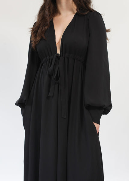 Percy Black Silky Satin Maxi Dress – One Size with pockets