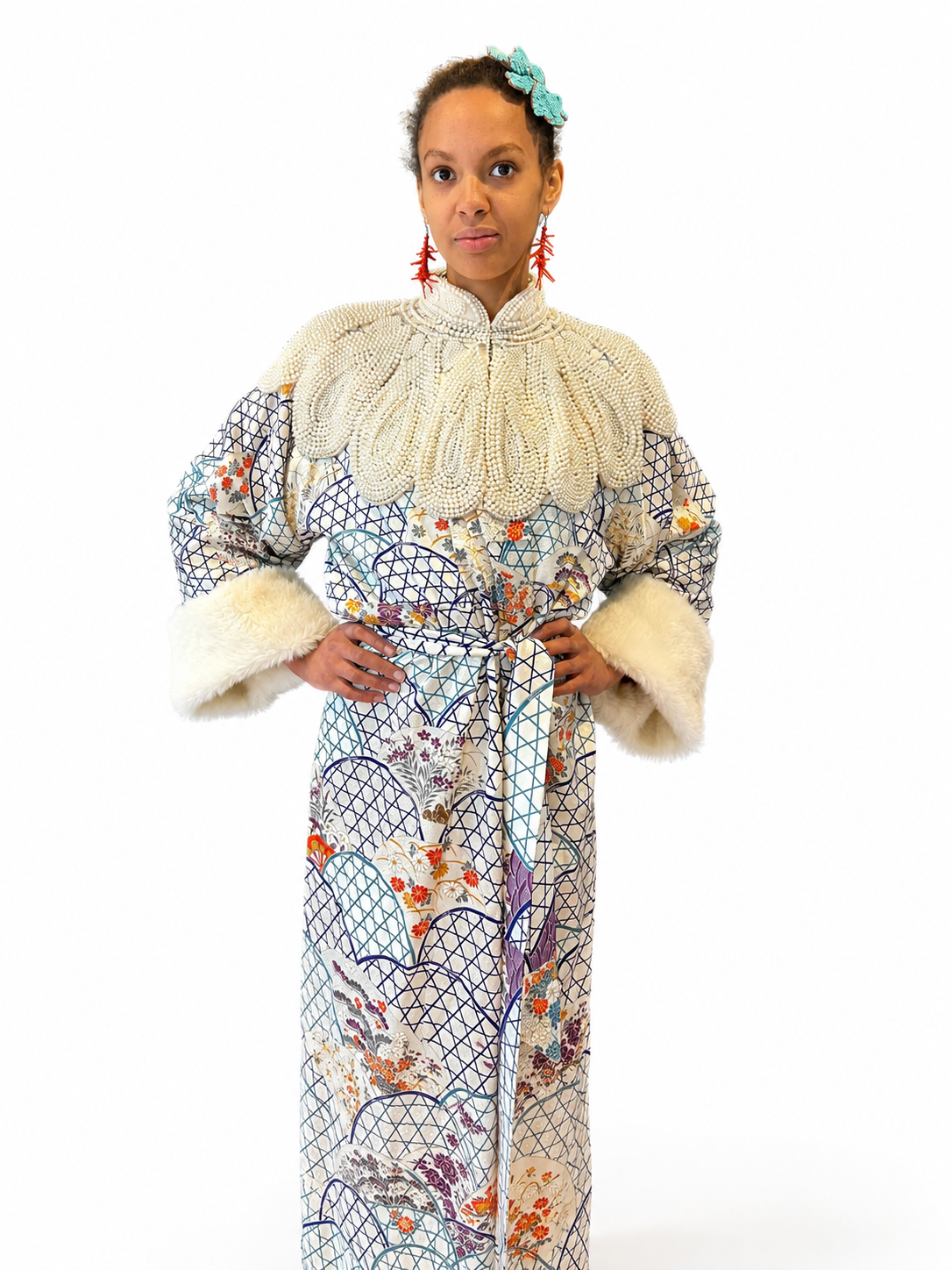 Pearly Queen Cape