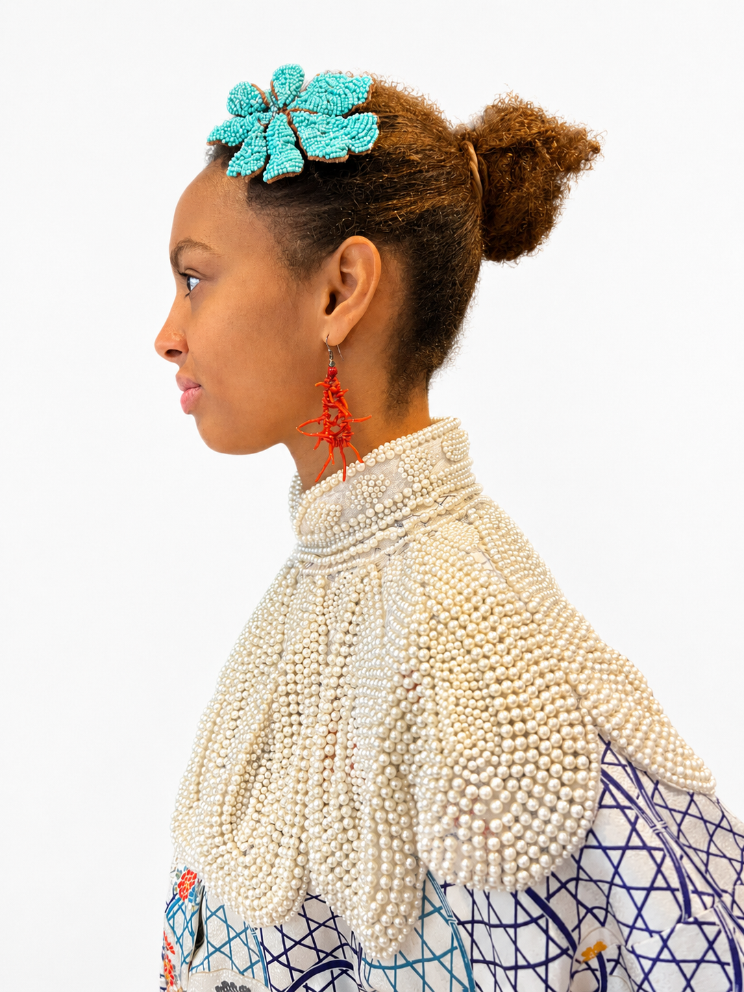 Pearly Queen Cape