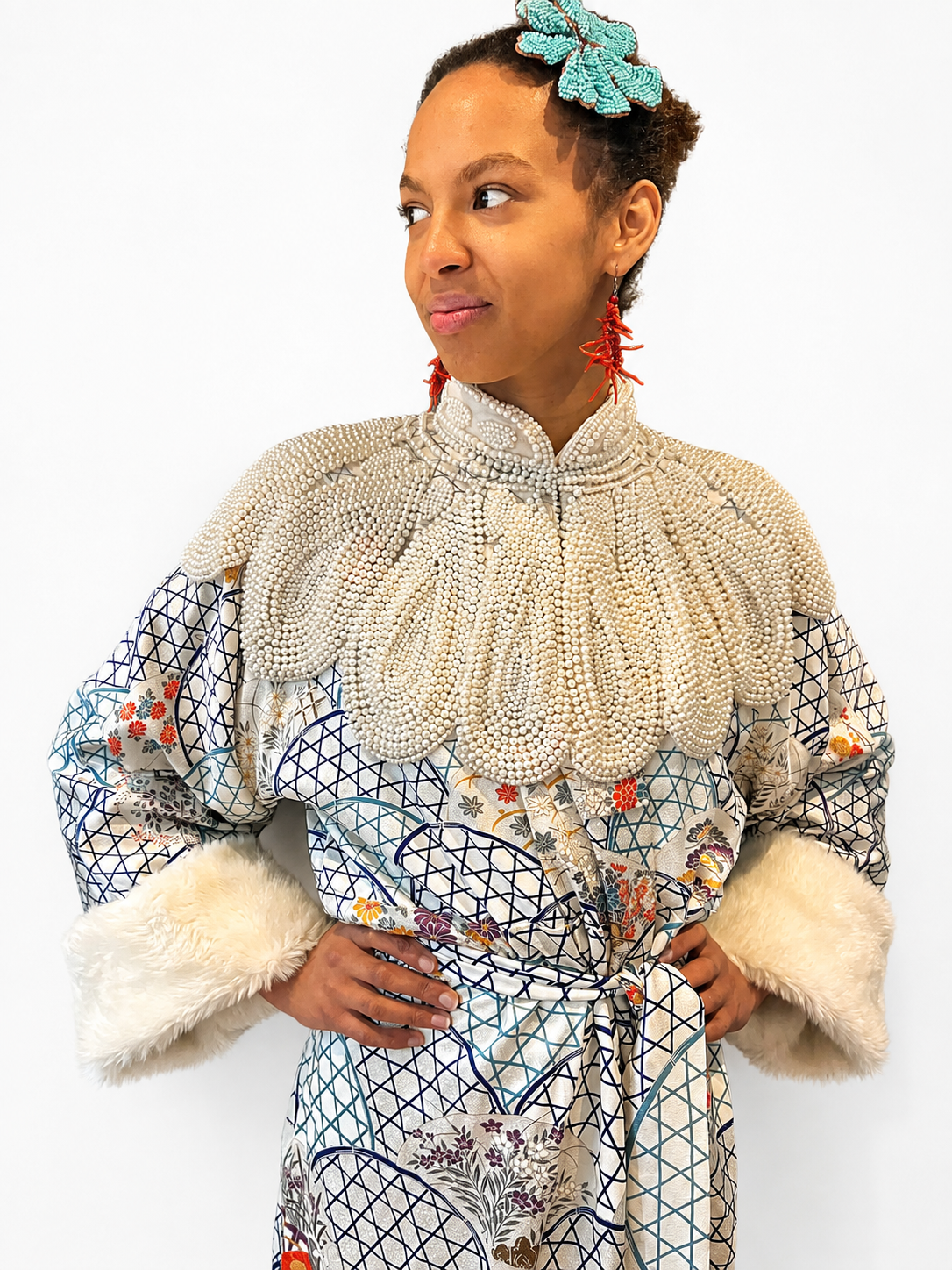 Pearly Queen Cape
